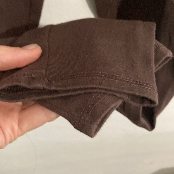 Arizona jean co. Cris cross, front leggings, brown size medium NWOT - Picture 3 of 7
